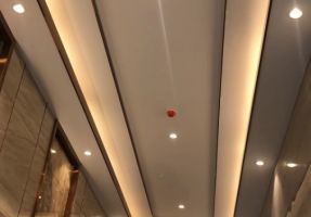 不銹鋼線條/門(mén)套